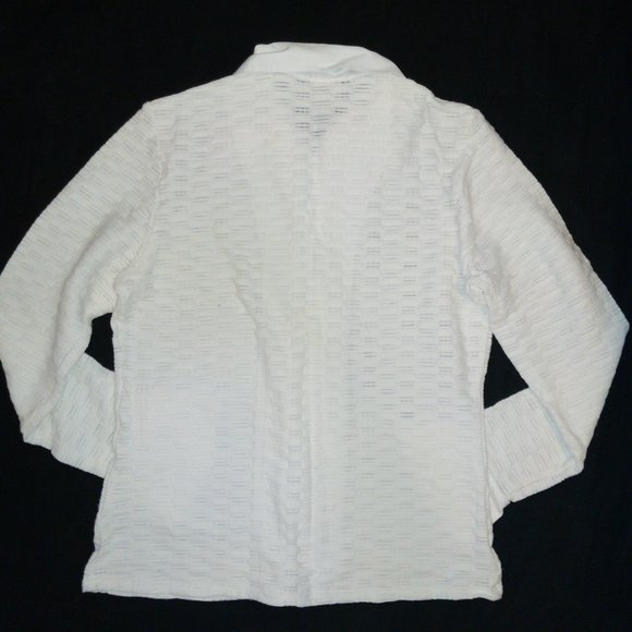 4/$20 | Zone White Long Sleeve Zipper Blouse with Textured material - Picture 5 of 5